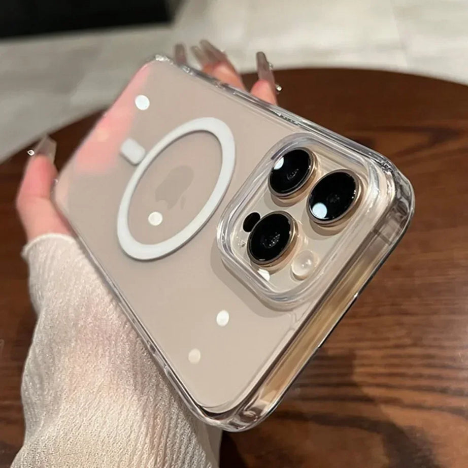 جراب ايفون فاخر مزود بزر للتحكم باللمس للكاميرا مع غطاء شفاف للشحن اللاسلكي